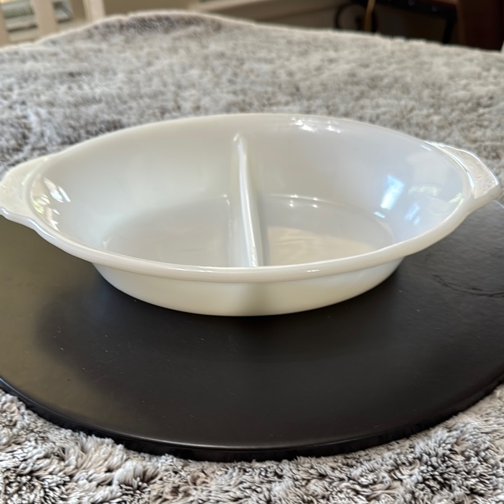 Vintage Anchor Hocking Fire King White Milk‎ Glass Divided Baking Dish Model 468